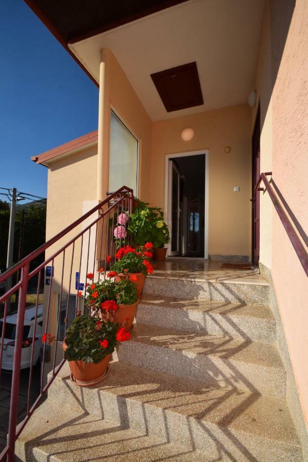 Apartment Smokrovic Starigrad Paklenica Esterno foto